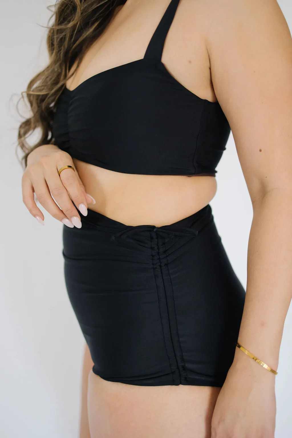 Adjustable bottoms