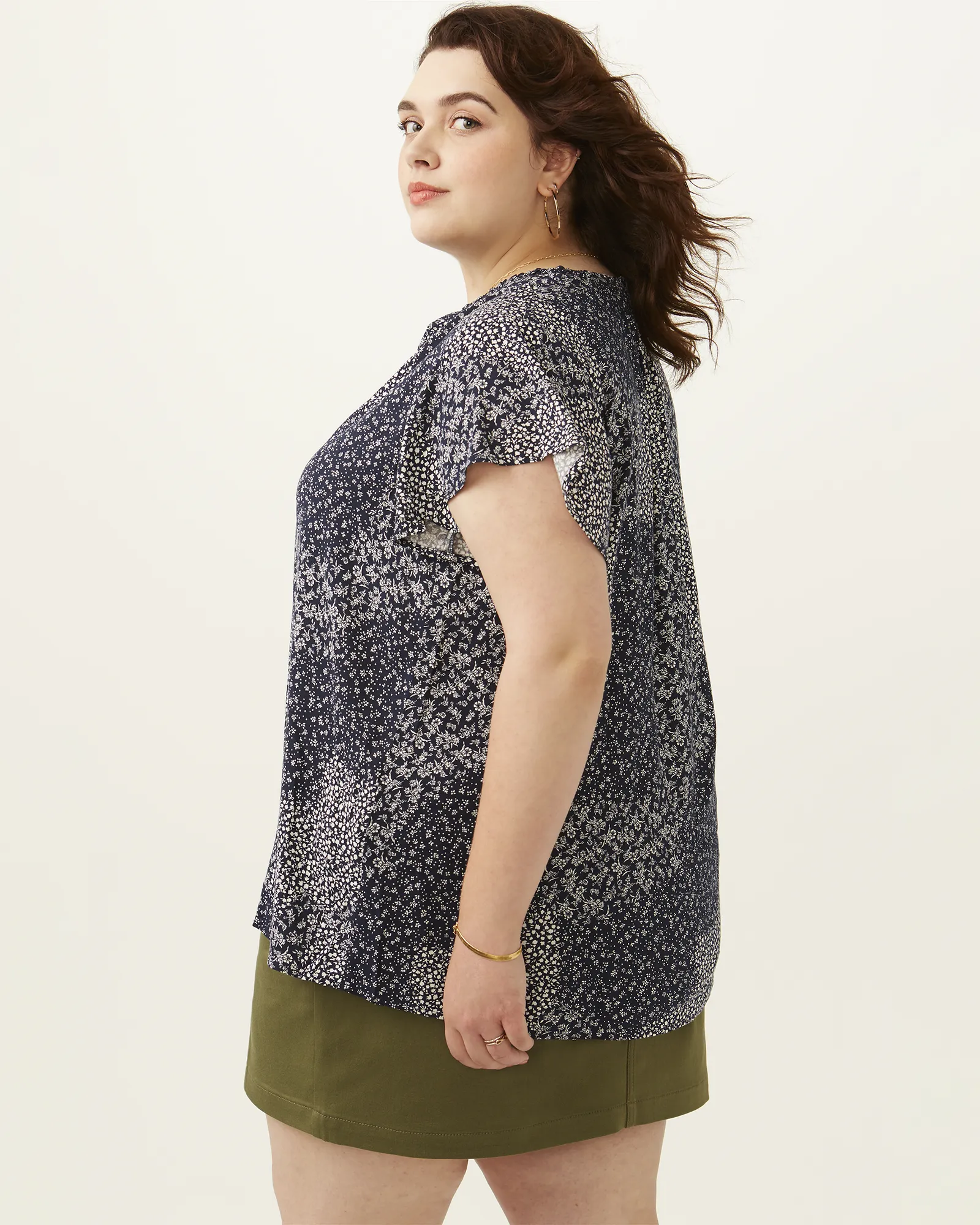 Anne Tie-Neck Flutter-Sleeve Top | Navy / Ivory