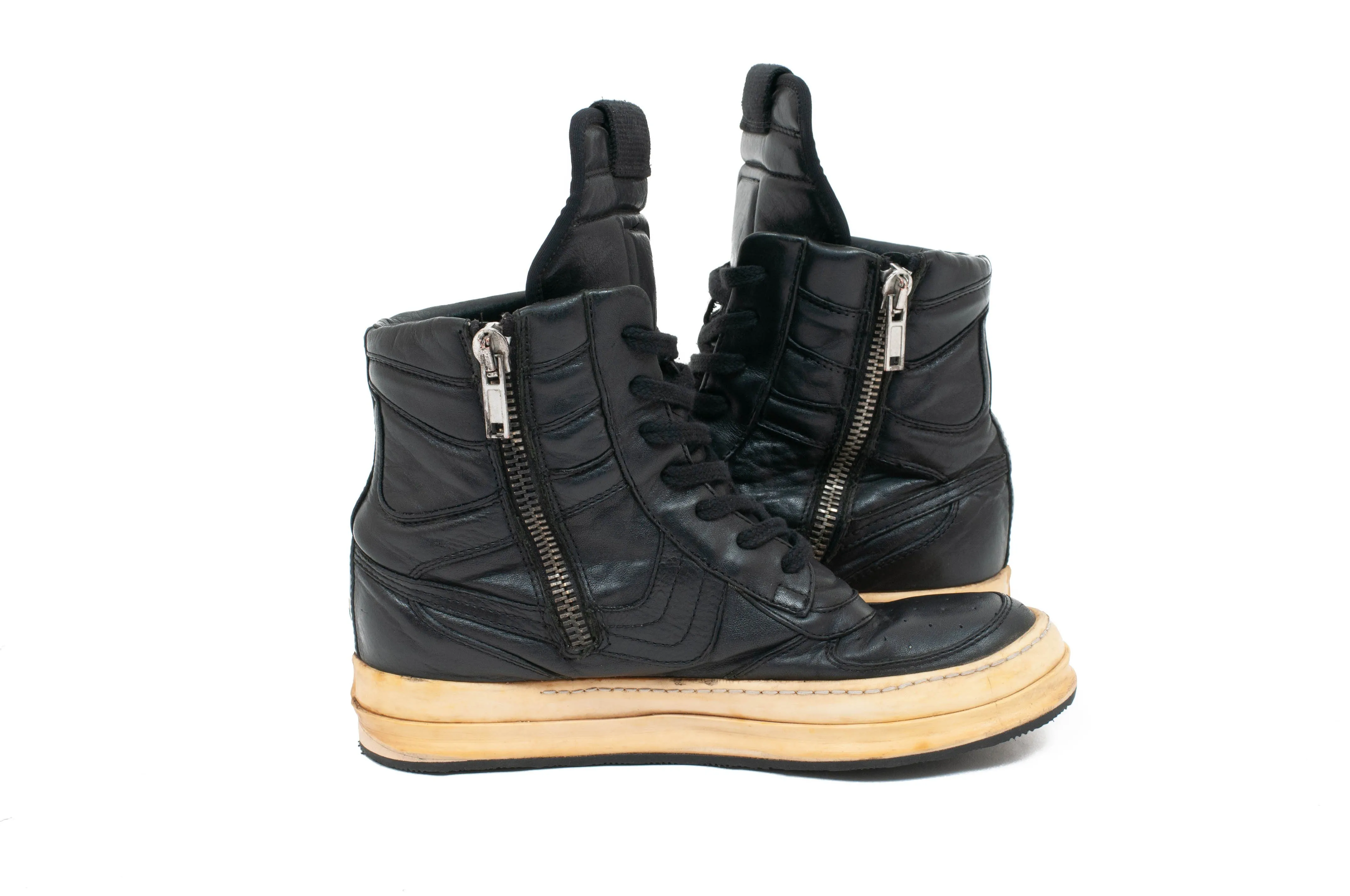 Black Dunks