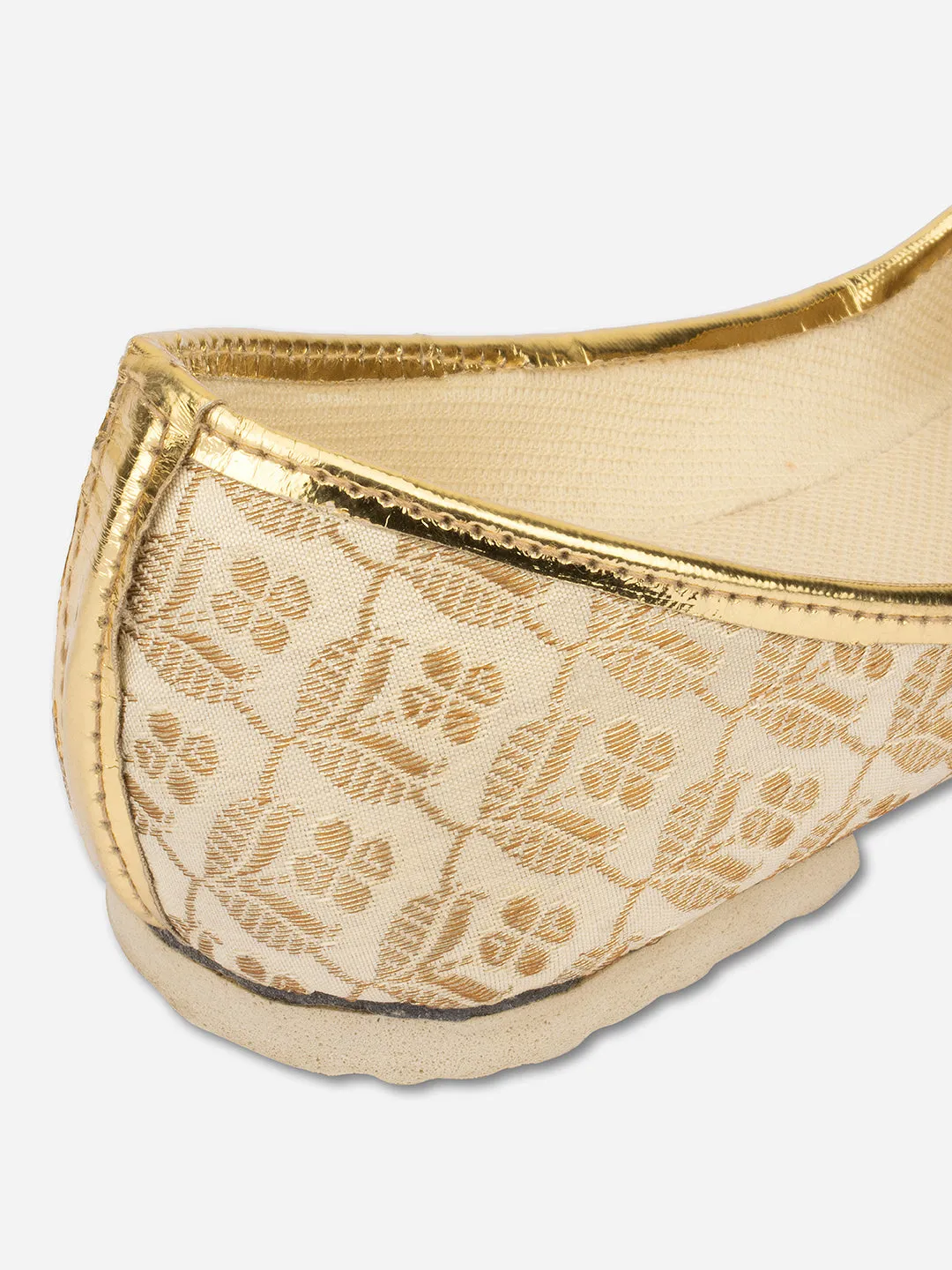 DESI COLOUR Men Gold-Toned Woven Design Espadrilles