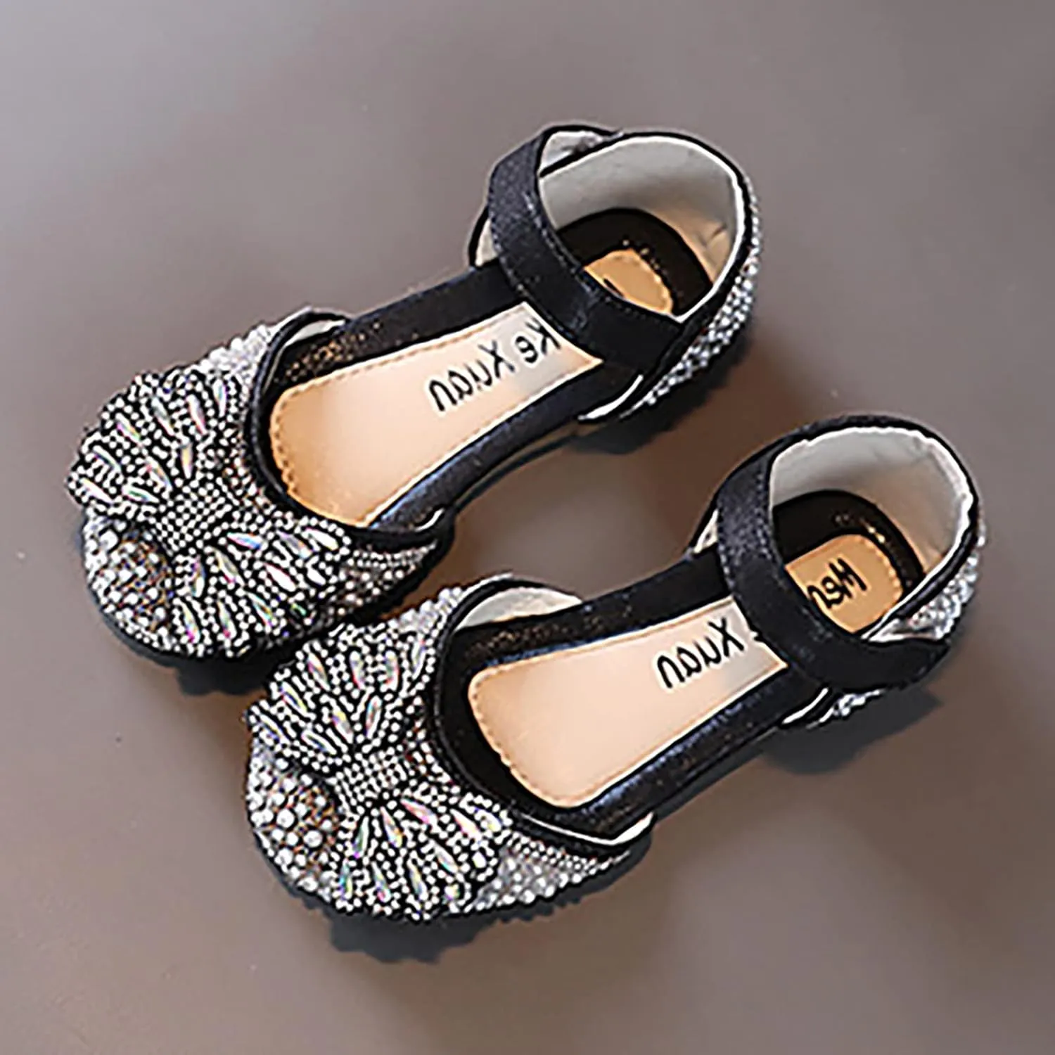 Fashion Spring and Summer Girls Dance Shoes Princess Dress Performance Shoes Pearl Rhinestone Bow Hook Simple