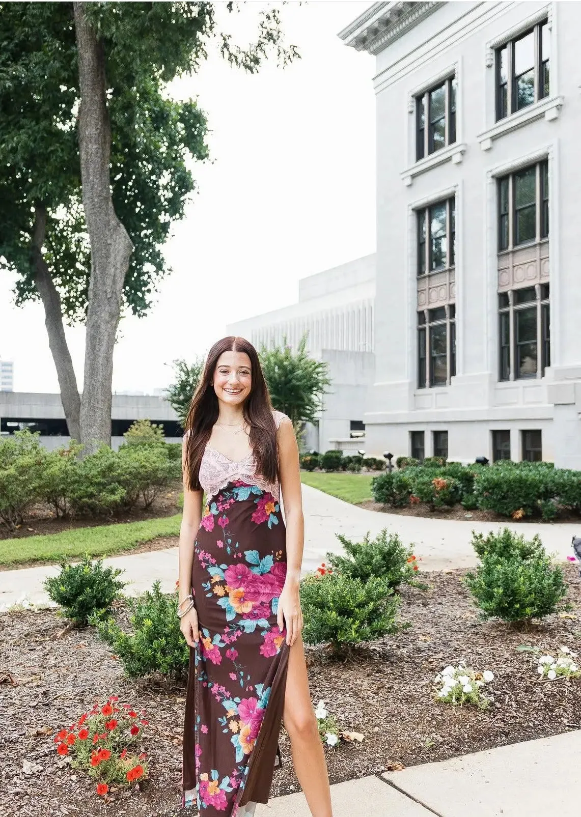 FLORAL LACE MAXI DRESS MAUVE