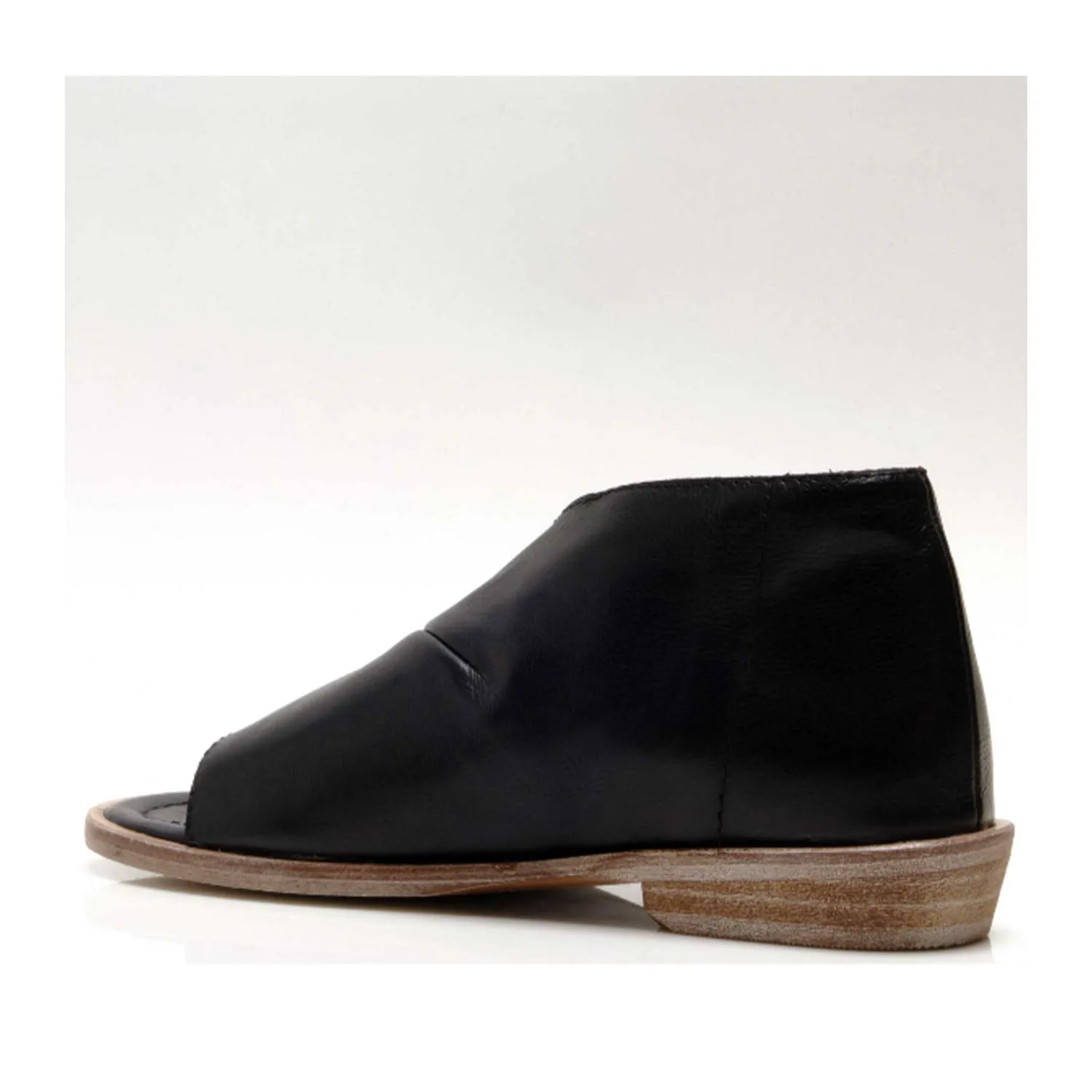 Free People Women's Mont Blanc Sandal in Black