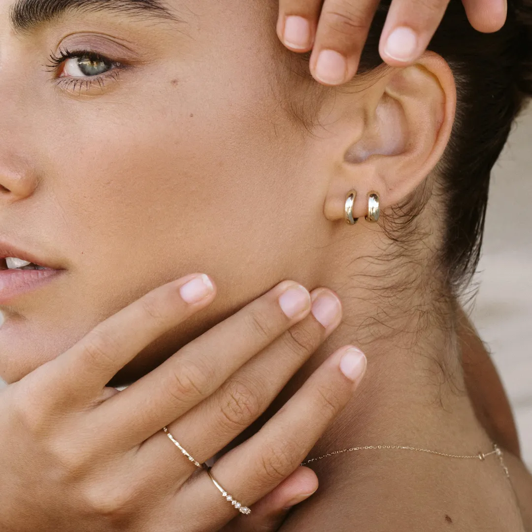 Willow Hoop Earrings - Solid Gold