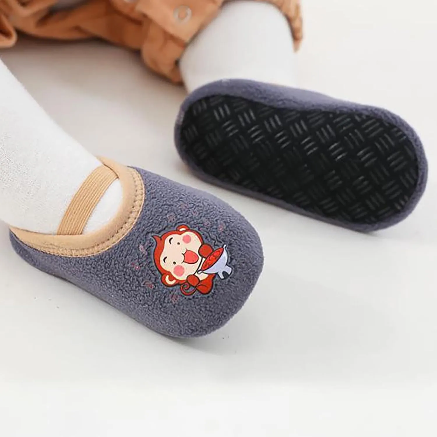 Winter Infant Toddler Shoes Boys Girls Baby Shoes Soft Sole Slip On Shoes Cute Animal Decoration Warm Kids High Tops