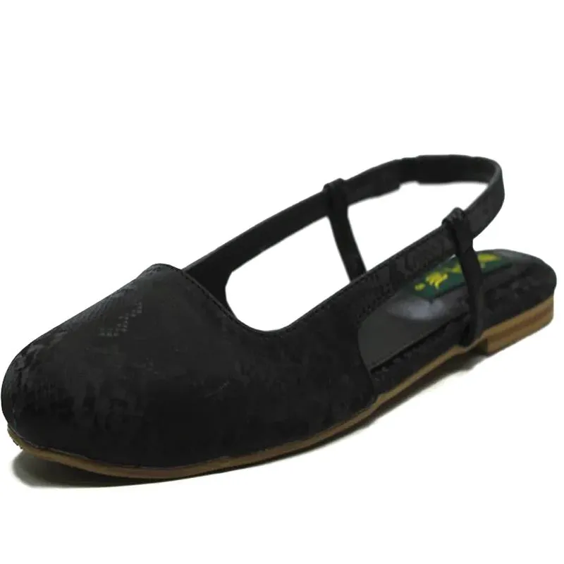 Women Slink Back Pumps