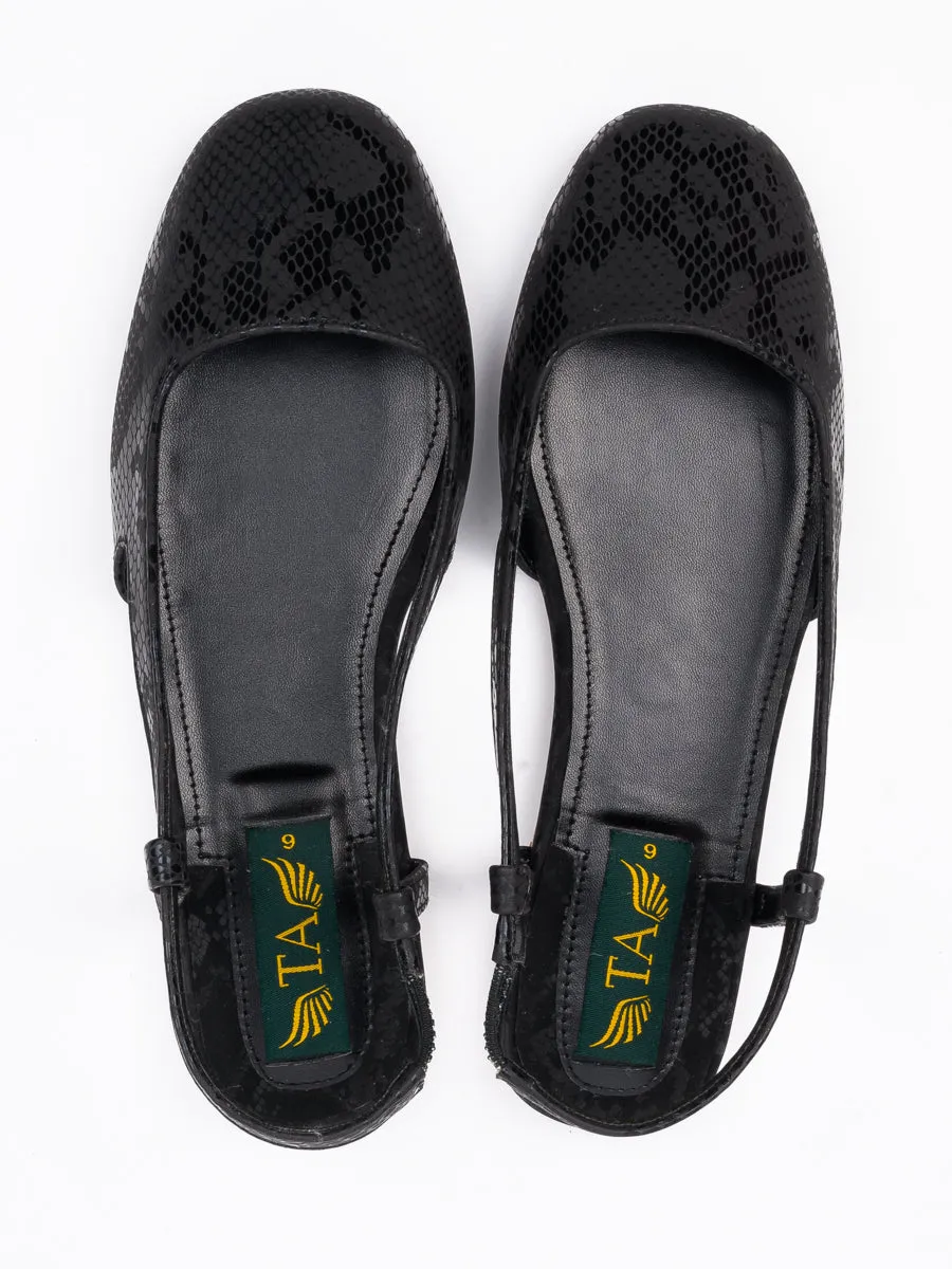 Women Slink Back Pumps